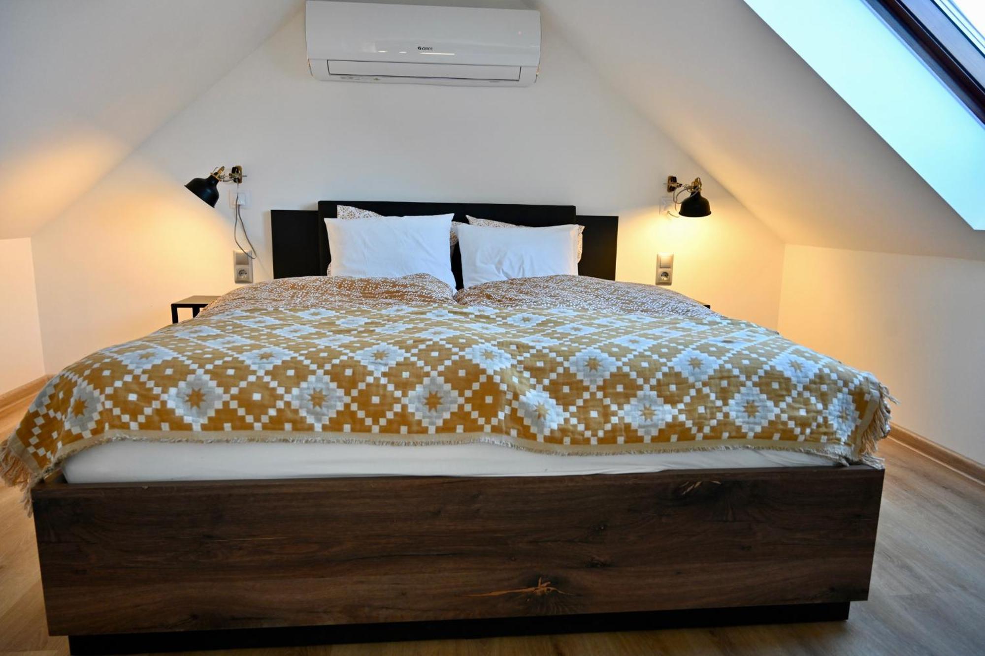 Mi Casa Rustica Apartment Mosonmagyaróvár Екстериор снимка